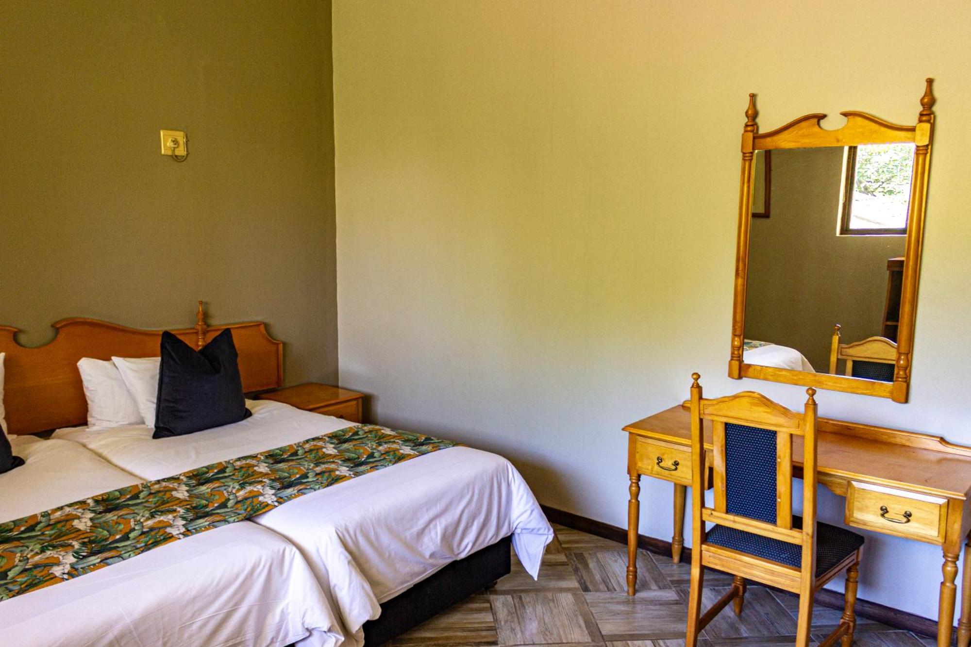 Hotel Numbi & Garden Suites Hazyview Kültér fotó
